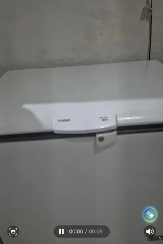 Vendo freezer semi-novo