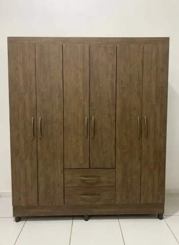 GUARDA ROUPA 6 PORTAS