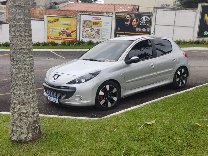 Peugeot 207 XS 1.6 Flex 16V 5P 2010