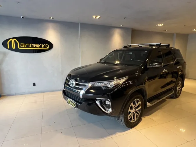 Toyota Hilux SW4 4X4 2.8 Diesel 2020