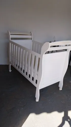 Berço com colchão