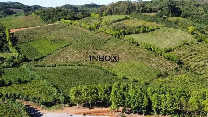 INBOX CIA IMOBILIÁRIA VENDE - Terreno NO VALE DOS VINHEDOS.