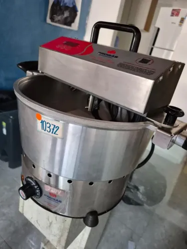 MISTURELA ELÉTRICA 7 LITROS PROGAS COM AQUECEDOR