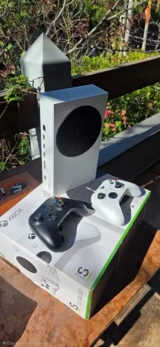 Xbox Series S 512GB Completo na Caixa