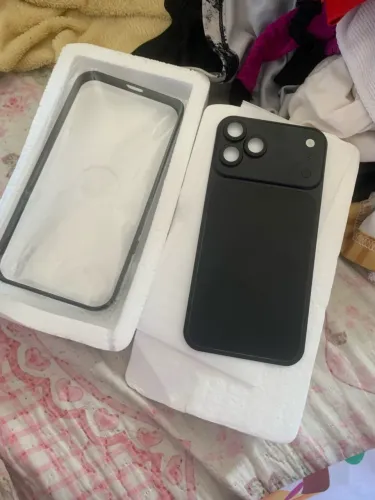 Transforme seu iPhone 12 Pro Max no 18 preto