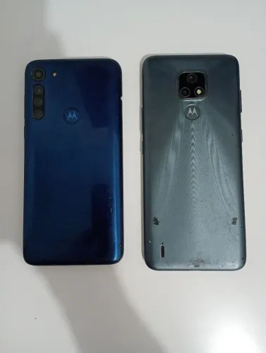 Moto G8 Power e moto E7