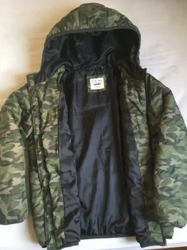 Jaqueta puffer camuflada com capuz - verde - marca Fuzarka, da C&A