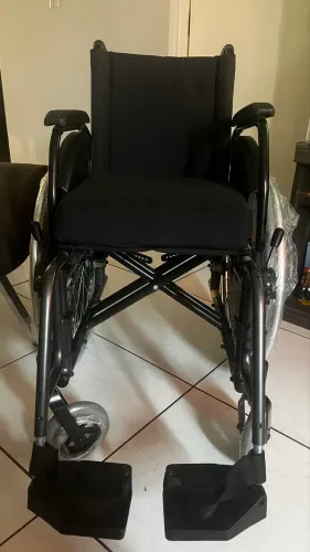 Cadeira de rodas ortobras com assento balance