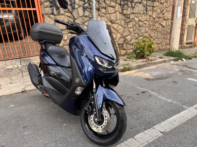 Yamaha Nmax 2021 Azul apenas 22.000km + bauleto givi