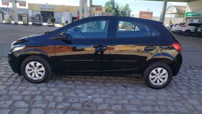 Chevrolet Onix Hatch LT 1.0 8V Flex Mec. 4P 2018