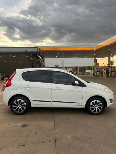 Imagem de Fiat Palio Essence 1.6 Flex 16V 5P 2016