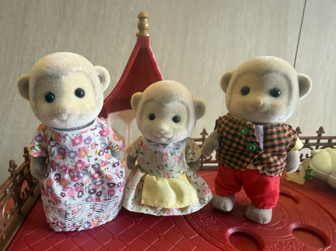 Macacos Sylvanian Families