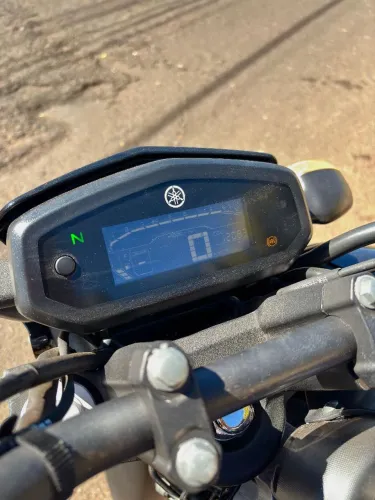 Vendo Fazer 250 Abs 2023 com 12083 km.