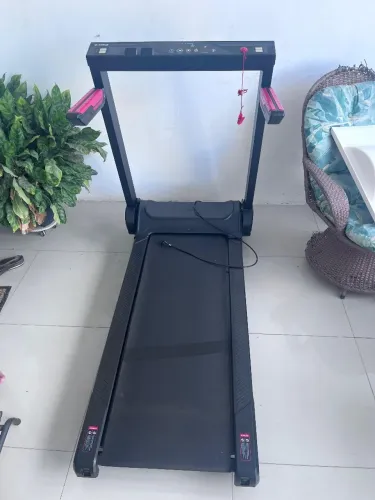 Esteira GT 1000 