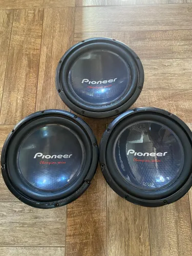 Vendo 3 graves Pioneer Champion Series 310