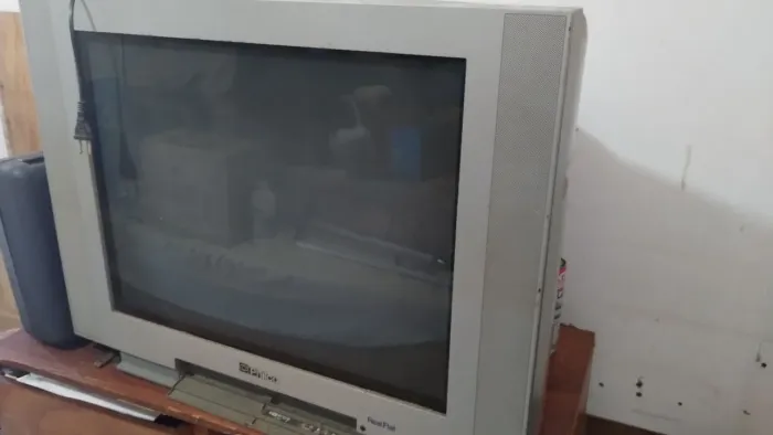 Televisão 27" tubo
