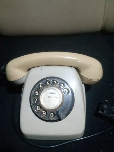 Telefone antigo