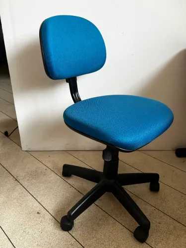 Cadeira de Escritório SEMINOVA 