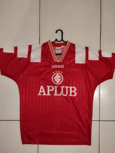 Camisa de futebol internacional antiga relíquia 97 Tam GG