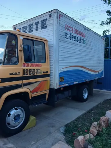 Vendo Caminhão Mercedes 608 D
