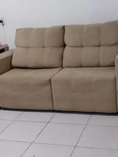 Sofá retrátil Por R$700