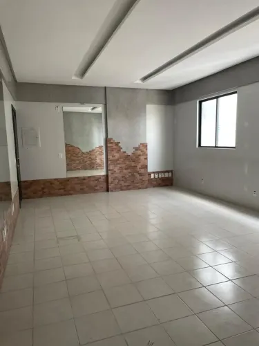Alugo sala comercial com 60 m² em Nazaré - Belém - PA