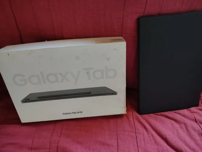 Vendo um Samsung Galaxy Tab S9 FE