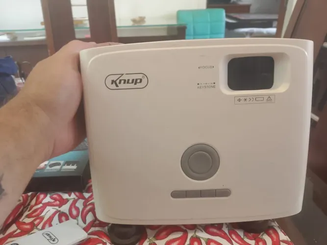 Projetor Knup PJ006