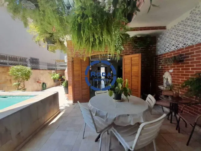 Casa à venda no Embaré