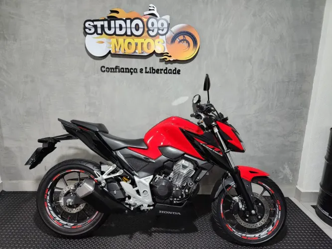 Honda CB 300F Twister ABS 2024