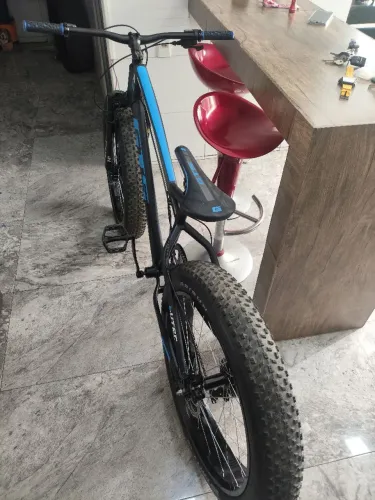 Vendo bicicleta Fiat bike GTS azularo pneus balão 1.500,00