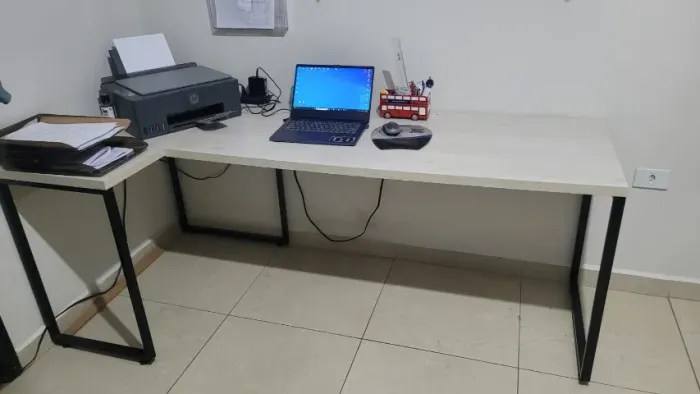 Mesa de Escritório em L (Canto) - 1,95 m