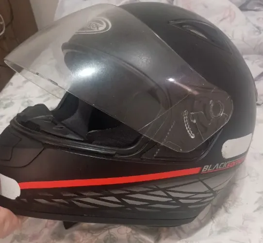 Capacete
