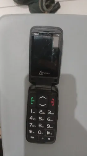 Celular lenox 