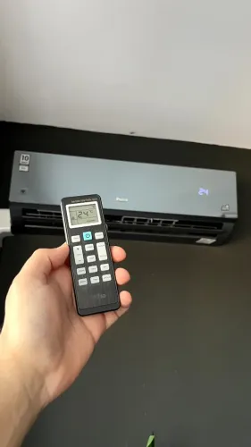 Ar Condicionado Philco 12000 BTU Quente e Frio Espelhado
