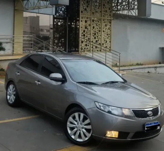Kia Motors Cerato 1.6 16V Aut. 2012