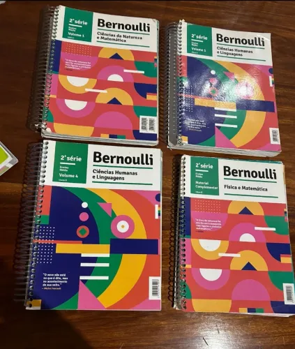 4 livros Bernoulli