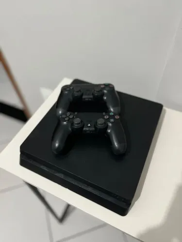 PS4 Slim