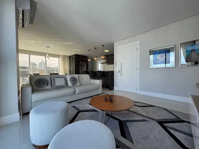 Apartamento Mobiliado com 3 suítes, 140 m² - Av. Brasil, Centro - Balneário Camboriú/SC