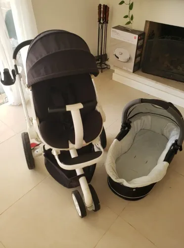 Carrinho de bebê Quinny Mood kit completo