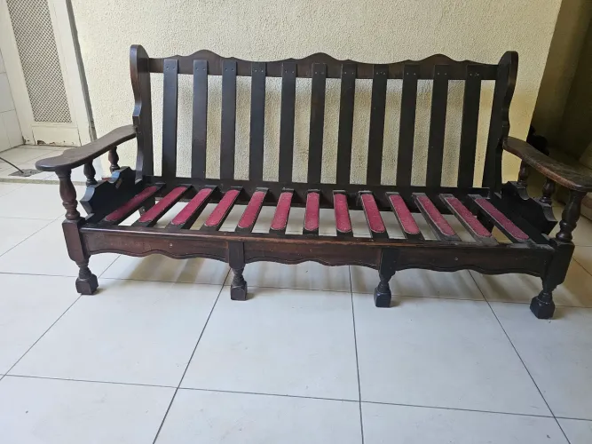 Sofás de Madeira maciça raridade