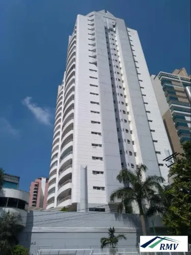 Lindo apartamento no Condomínio Varandas