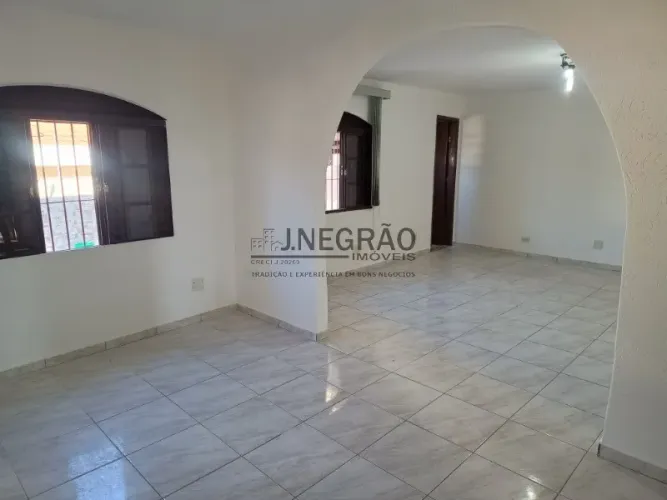 Sala Comercial para Locação em São Paulo-SP na Vila Moinho Velho: 5 salas, 2 banheiros, 12