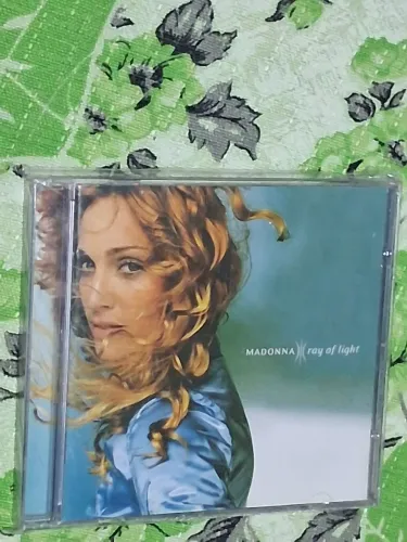 CD MADONNA-RAY OF LIGHT LACRADO