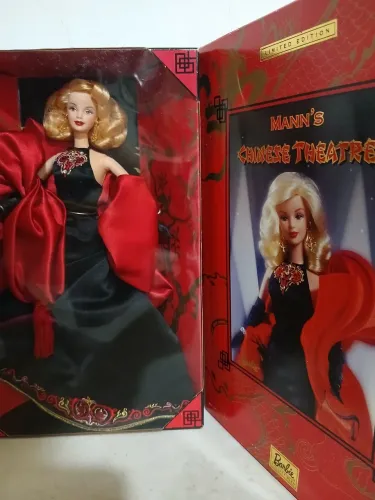 Barbie Collector Teatro Chinês