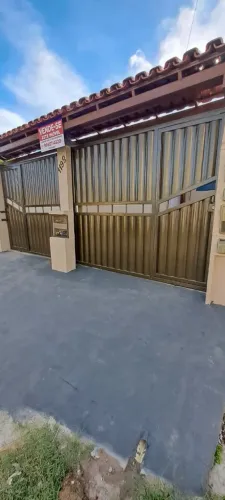 Casa para temporada com móveis, garagem e wi fi em Praia de Guriri
