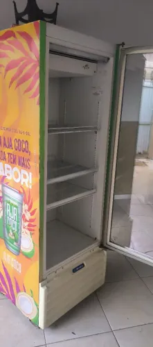 Freezer vertical expositor de bebidas