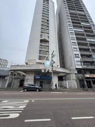 Excelente Apartamento no Centro de Curitiba