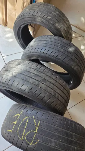 Vendo 4 Pneus usados Corolla 