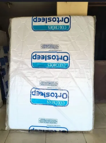 Colchão de Casal D33, 14cm e 17cm de espuma "PROMOÇÃO" 1.38x1.88, Marca ORTOSLEEP, novos.